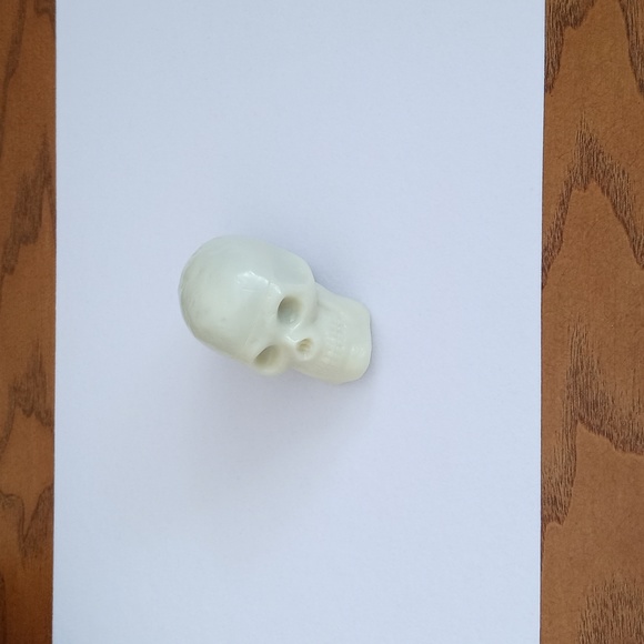 Skull Glow in The Dark Maracka Hand Shaker Music Maker - Picture 7 of 17